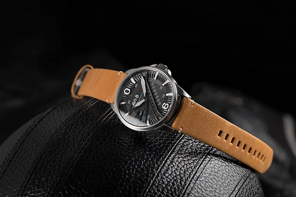 AVI-8 Hawker Harrier II Day-Date AV-4055-01