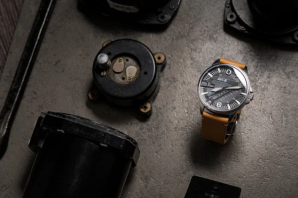 AVI-8 Hawker Harrier II Day-Date AV-4055-01