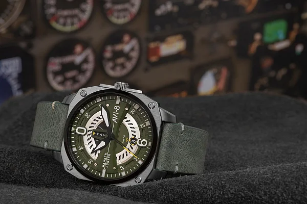 AVI-8 Hawker Hunter Day-Date AV-4057-03