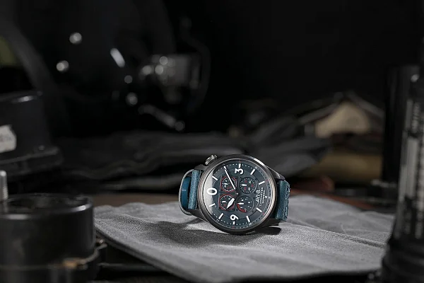 AVI-8 Lancaster Bomber Day-Date GMT AV-4050-06