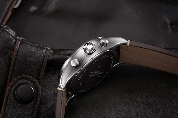 Aerowatch Les Grandes Classiques Quartz Chronograph Pilot A 79990 AA03
