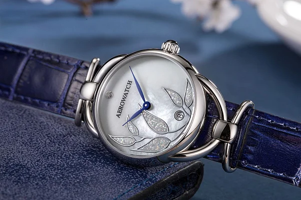 Aerowatch Sensual Tea Leaves Quartz A 07977 AA02