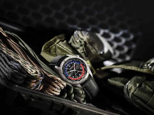 Alpina Startimer Pilot Quartz Worldtimer AL-255BRB4S26