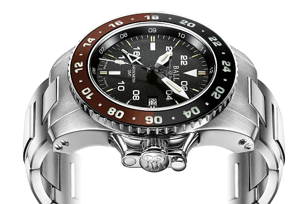Ball Engineer Hydrocarbon AeroGMT II COSC Chronometer DG2018C-S12C-BK
