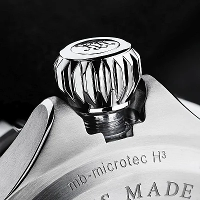 Ball Engineer Hydrocarbon DeepQUEST Protector Ceramic COSC Chronometer DM3002A-S9C-BK