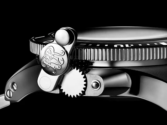 Ball Engineer Hydrocarbon Original COSC Chronometer DM2218B-SCJ-BK