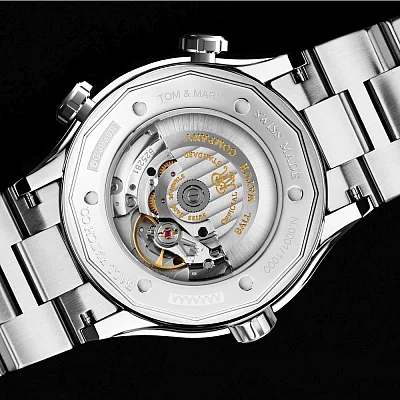 Ball Roadmaster Marine GMT 40mm COSC Chronometer DG3030B-S1CJ-BE