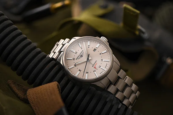 Bauhaus Aviation Automatic GMT Sapphire Titanium BA-2868M-5