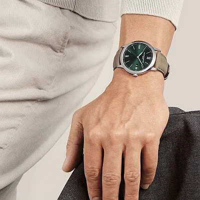 Baume & Mercier Classima Gent Quartz Date Leather Strap Green Dial M0A10607