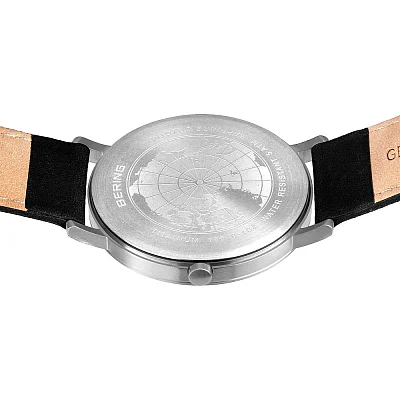 Bering Classic Gent Date Titanium 18640-402