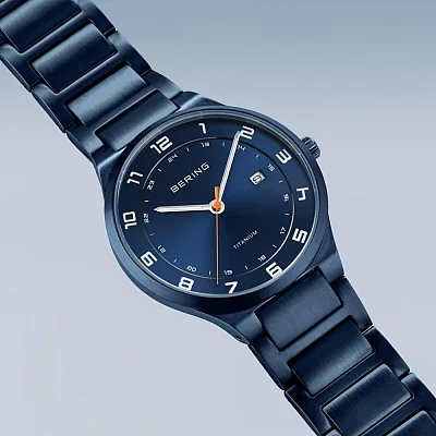 Bering Classic Gent Date Titanium 15139-797
