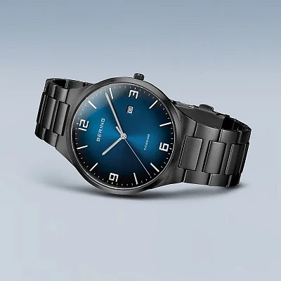 Bering Classic Gent Date Titanium 15240-727