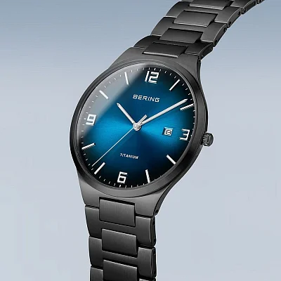Bering Classic Gent Date Titanium 15240-727