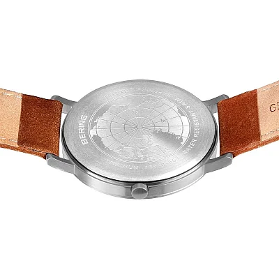 Bering Classic Gent Date Titanium 18640-567