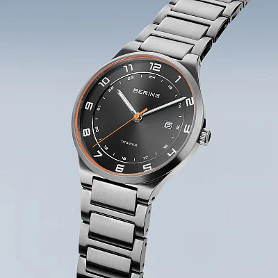 Bering Classic Gent Date Titanium 15139-709