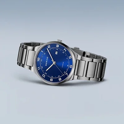 Bering Classic Gent Date Titanium 15139-707