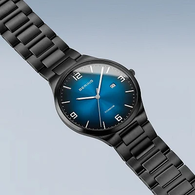 Bering Classic Gent Date Titanium 15240-727