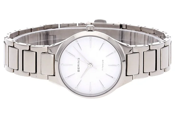 Bering Classic Lady Titanium 15630-704