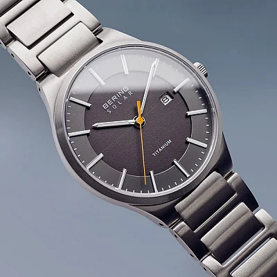 Bering Solar Gent Date Titanium 15239-779