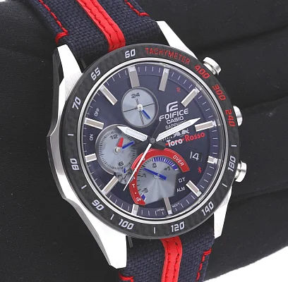 Casio Edifice Smartphone Link Bluetooth Toro Rosso Limited Edition EQB-1000TR-2AER
