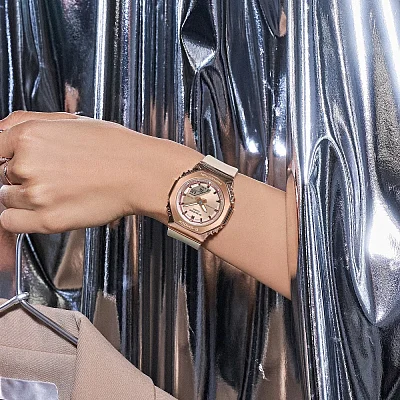 Casio G-Shock Steel Lady Analog-Digital Metal-Covered Rose Gold GM-S2110PG-4AER