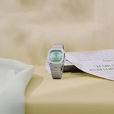 Casio Vintage Midi AQ-240E-2AEF