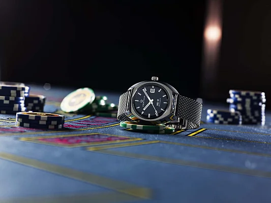 Certina DS-2 Powermatic 80 Black Dial Mesh C024.407.11.051.00