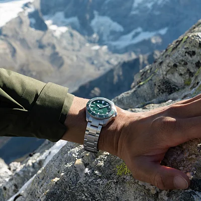 Certina DS Action Diver 38mm Powermatic 80 Ceramic Green Dial C048.807.11.091.00
