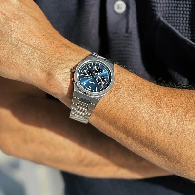 Cluse Vigoureux Chrono Man H-Link Blue Dial CW20805