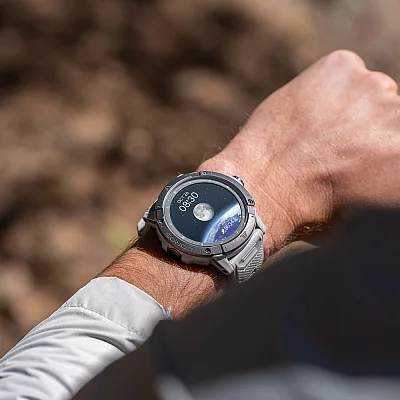 Coros Vertix 2S Moon Digital Smartwatch Sapphire HR GPS WVTX2S-MOO
