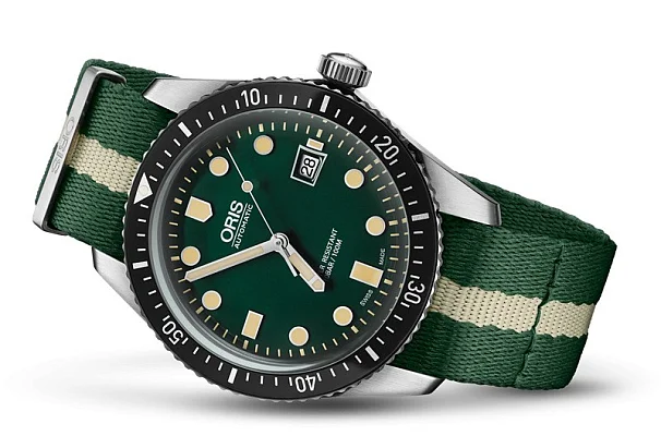 Oris Divers Sixty-Five NATO 01 733 7720 4057-07 5 21 24FC