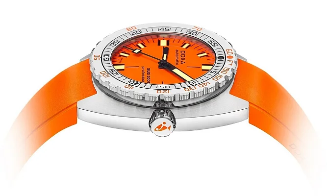 Doxa SUB 300T Professional Diver 840.10.351.21