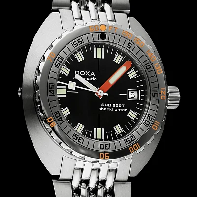 Doxa SUB 300T Sharkhunter Diver 840.10.101.10