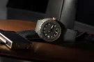  Zdjęcie 4 Doxa SUB 300 Beta Sharkhunter Diver COSC Chronometer Ceramic and 18k Gold Bezel 830.20.101.20