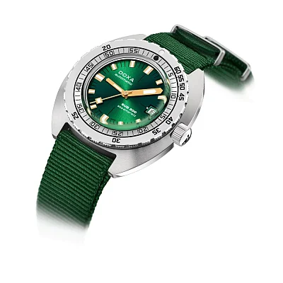 Doxa SUB 300 Sea Emerald Diver COSC Chronometer NATO Strap 821.10.131.26-N