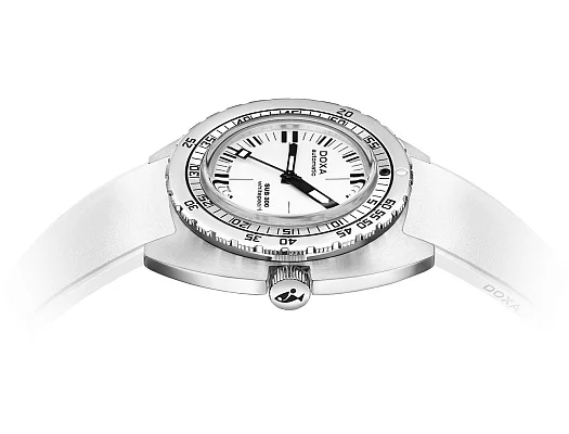Doxa SUB 300 Whitepearl Diver COSC Chronometer 821.10.011.23