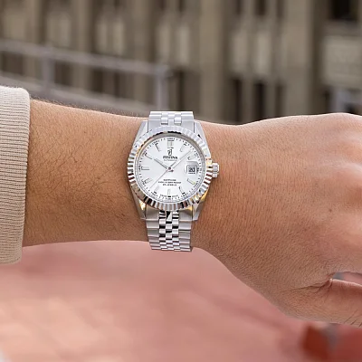 Festina Swiss Made Automatic Sapphire Chrono F20090/1