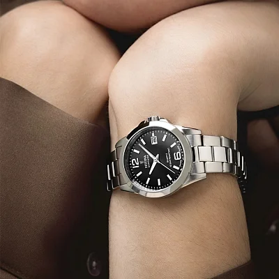 Festina Swiss Made Woman Sapphire F20049/6