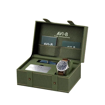 AVI-8 Hawker Hurricane Automatic Limited Edition SET Leather/NATO AV-4046-01