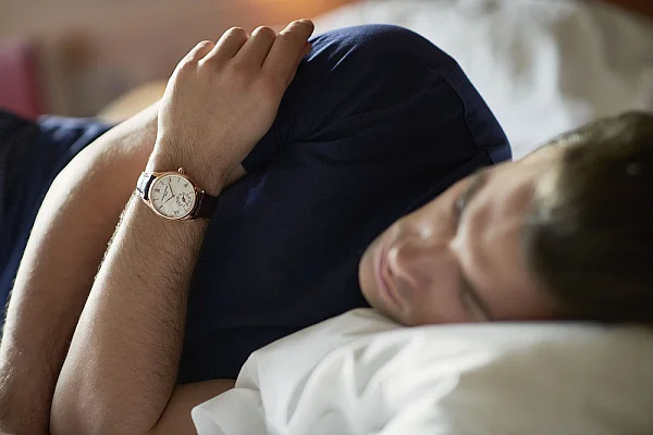 Frederique Constant Horological Smartwatch White Dial FC-285V5B4