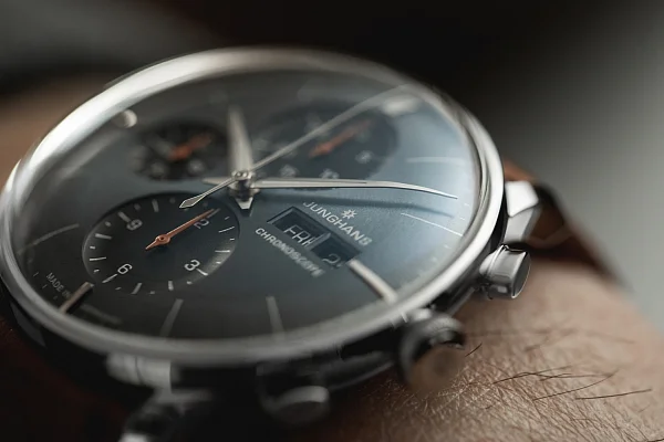Junghans Meister Chronoscope Sapphire English Date 27/4224.03