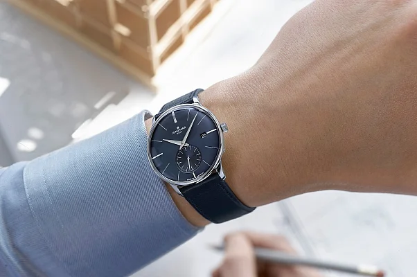 Junghans Meister MEGA Kleine Sekunde Sapphire 58/4901.02