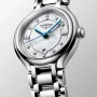  Zdjęcie 3 Longines PrimaLuna Diamonds Mother-of-Pearl L8.142.4.87.6