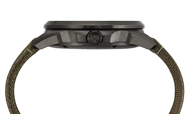 Luminox Atacama Adventurer 1760 Series XL.1767