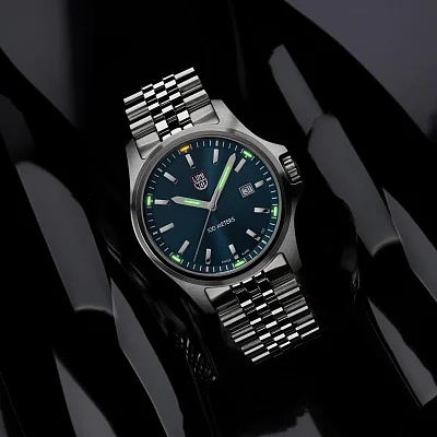 Luminox Dress Field Quartz Date 2520 Series XL.2523