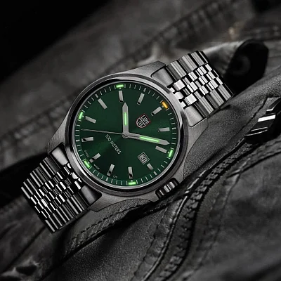 Luminox Dress Field Quartz Date 2520 Series XL.2537