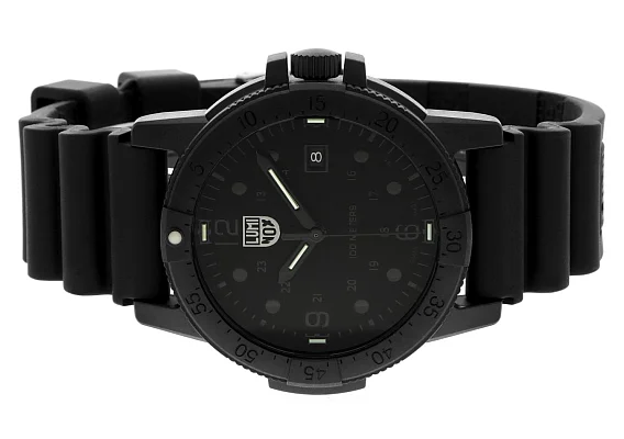 Luminox Leatherback Sea Turtle Giant 0320 Series Blackout XS.0321.BO.AS