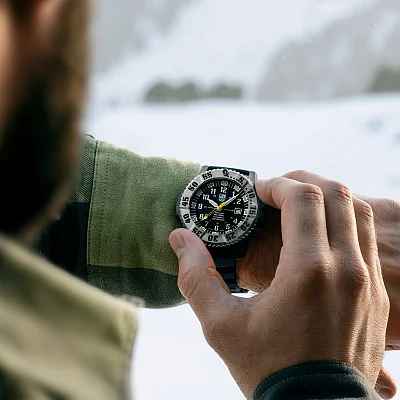 Luminox MIL-SPEC 3350 Series Titanium XL.3355.2