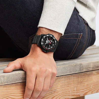Luminox Master Carbon SEAL 3800 Series Jolly Roger Limited Edition SET XS.3801.JR.SET