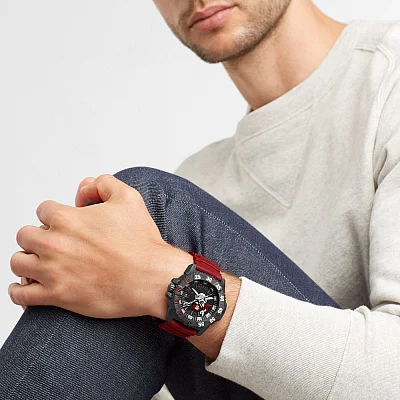 Luminox Master Carbon SEAL 3800 Series Jolly Roger Limited Edition SET XS.3801.JR.SET